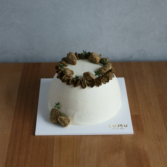 Hojicha mochi chiffon cake with hojicha cream and brown sugar mochi